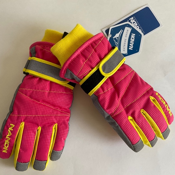 Youth-sized NANDN Cold Weather Gloves Hot Pink/Yellow Size Small NWT - Picture 1 of 7